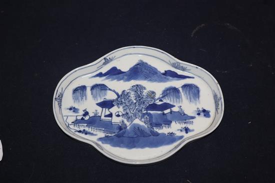A Chinese blue and white tray length 19cm